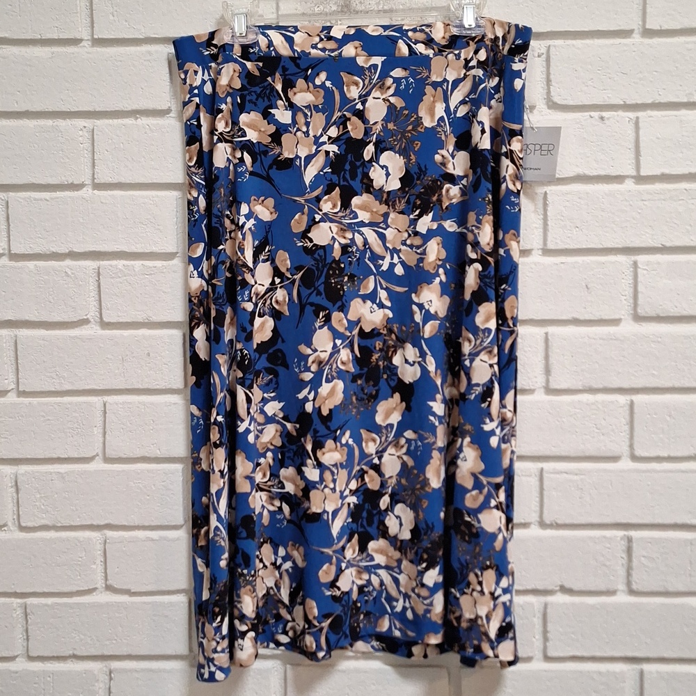 Kasper Blue Floral Soft Stretchy Midi Skirt. Size 1X NWT